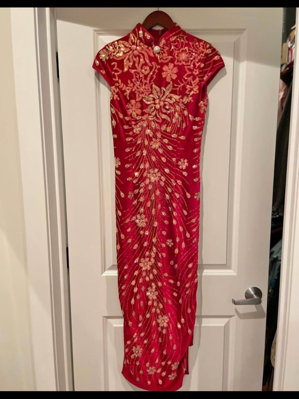Red Embroidered Mandarin Collar Cheongsam/Qipao Dress